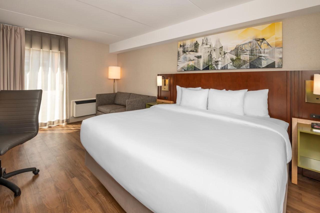 Comfort Inn West Ottawa Exteriör bild