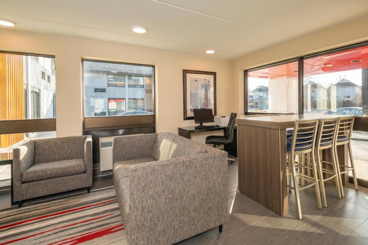 Comfort Inn West Ottawa Exteriör bild
