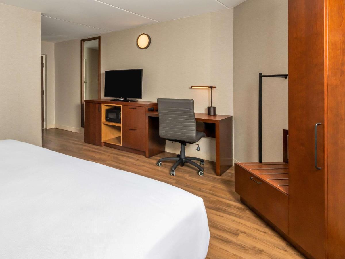 Comfort Inn West Ottawa Exteriör bild