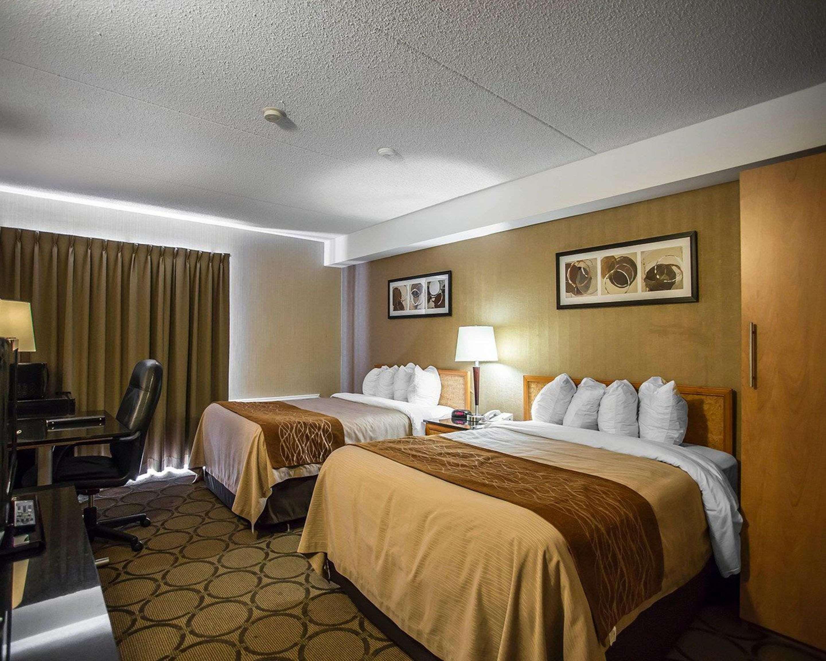 Comfort Inn West Ottawa Exteriör bild