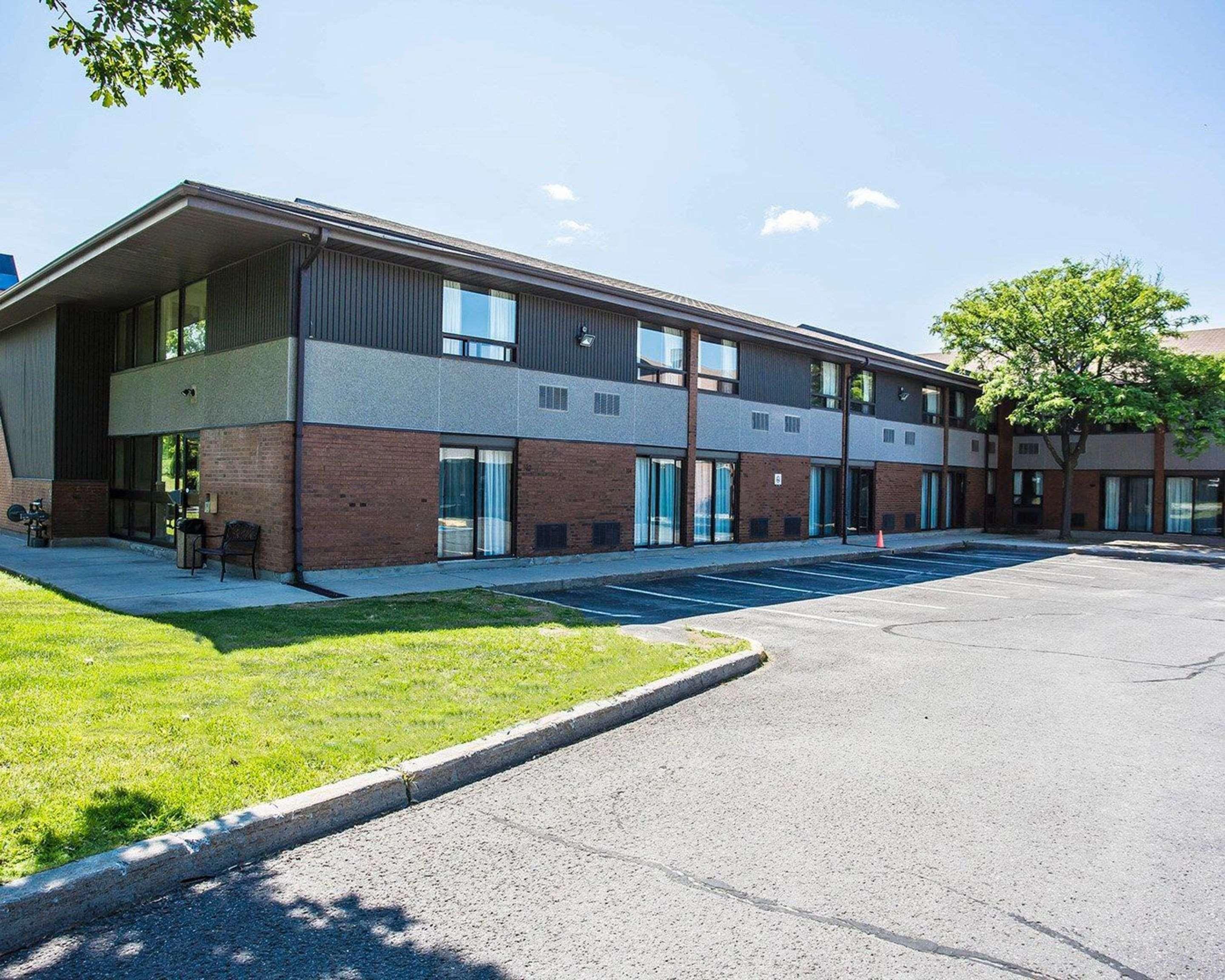 Comfort Inn West Ottawa Exteriör bild
